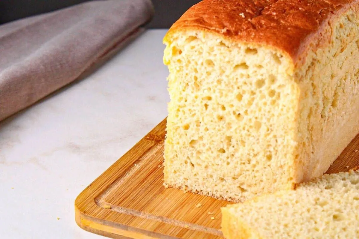 Pão de liquidificador delicioso, que não precisa sovar e fica tão fofinho que parece uma nuvem