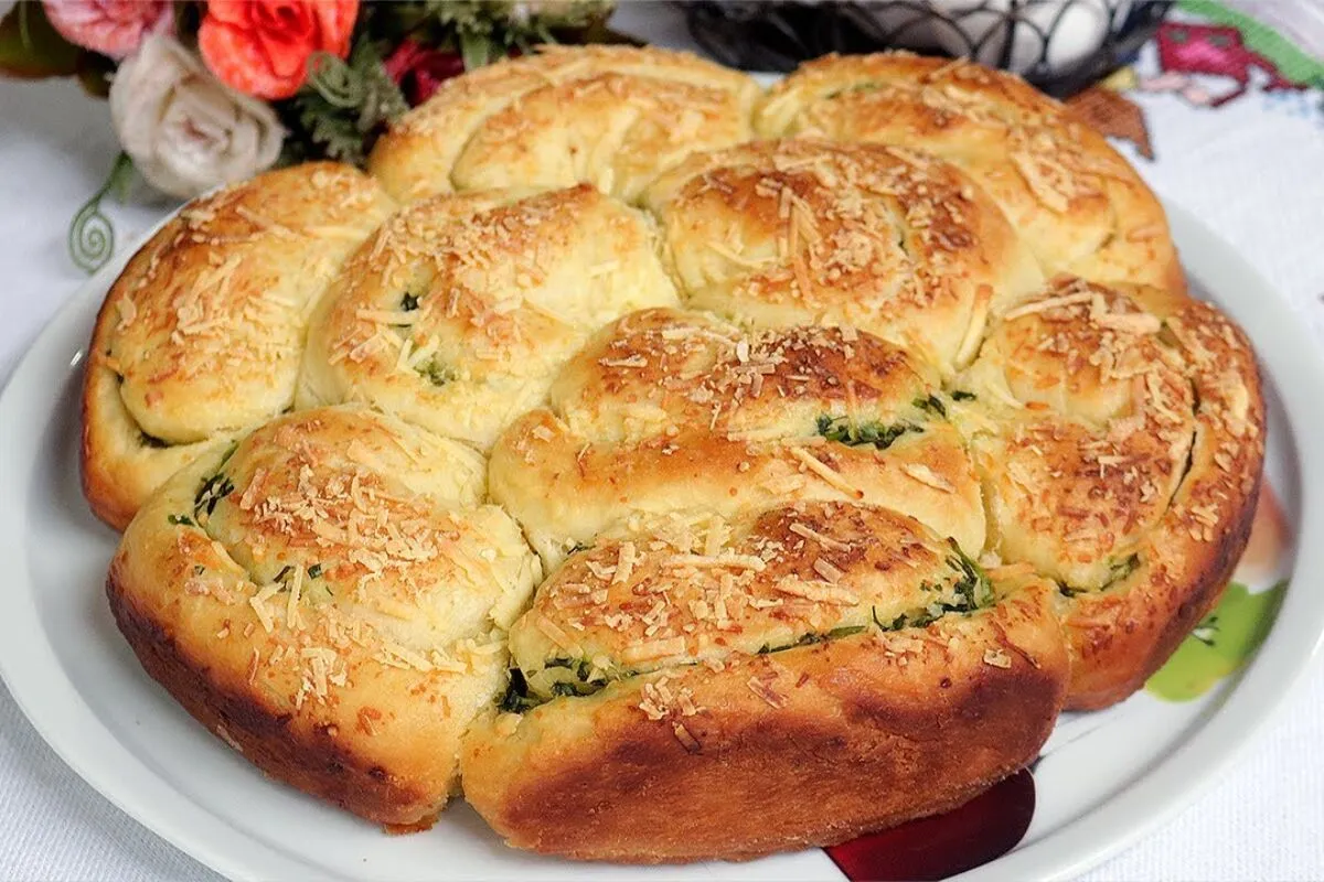 Pão de manteiga com alho  muito fofinho, um  pão aromático que vai brilhar no seu churrasco