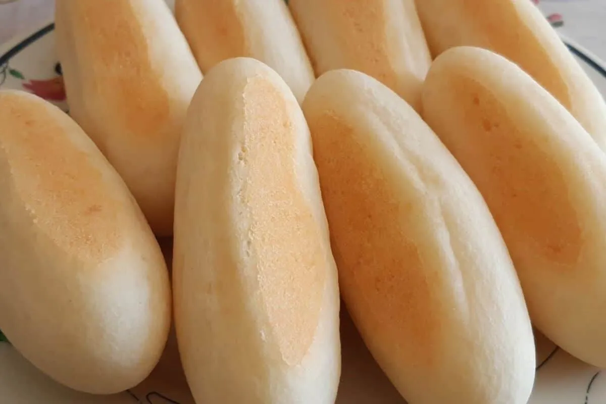 Pão de polvilho caseiro crocante por fora e macio por dentro, impossível resistir