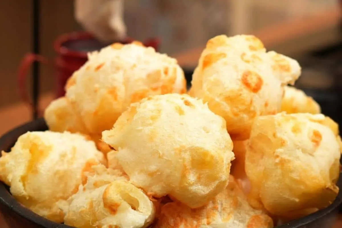 Pão de queijo de colher uma receita fácil e deliciosa que vai apaixonar você