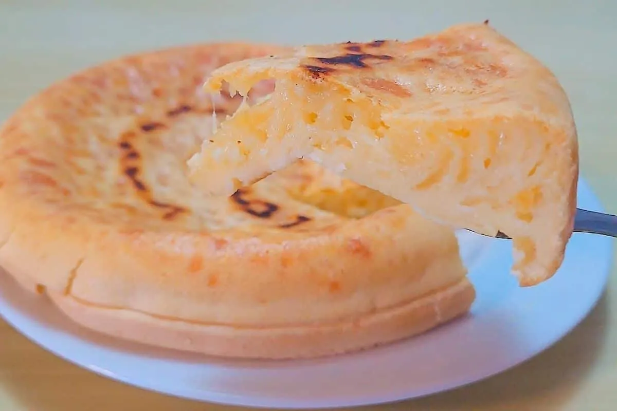 Pão de queijo de frigideira: nunca visto antes, a receita rápida e fácil