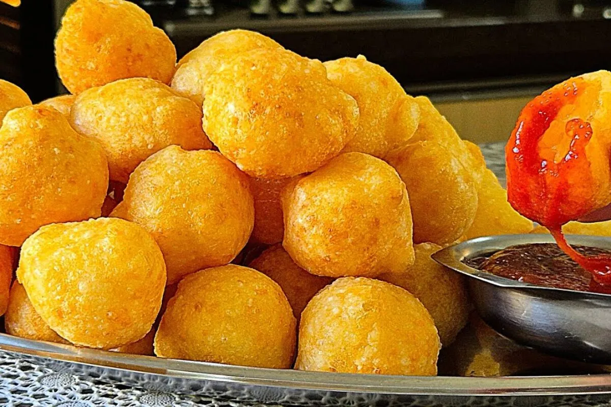 Pão de queijo sem forno: pão de queijo que é uma das melhores receitas que já fiz na vida