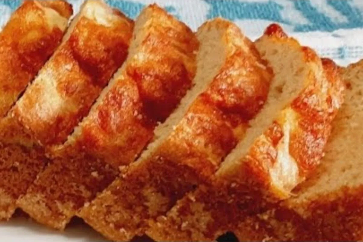 Pão low carb feito no liquidificador, sem trigo e com sabor que surpreende até quem não faz dieta