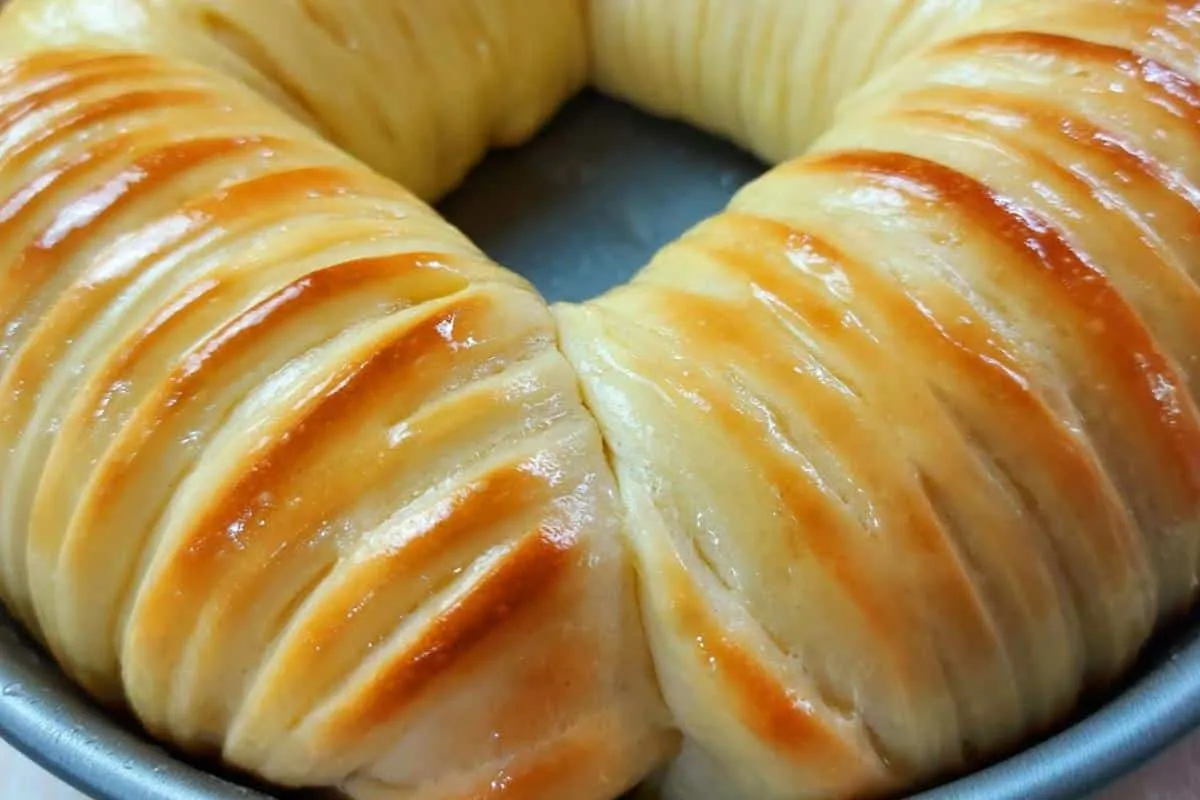 Pão novelo de lã já sai fatiado do forno e fica uma maravilha com um cafezinho