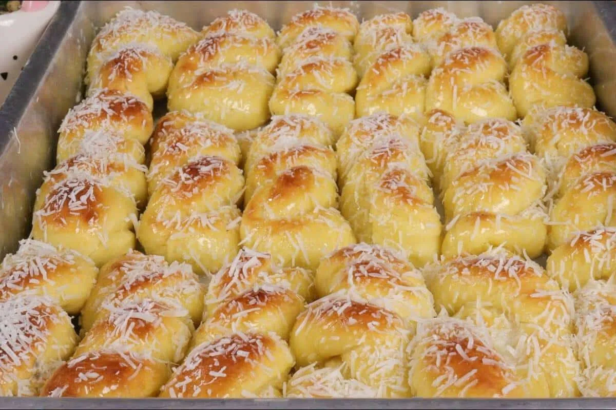 Pão nuvem de coco macio e molhadinho igual de padaria para seu café da manhã