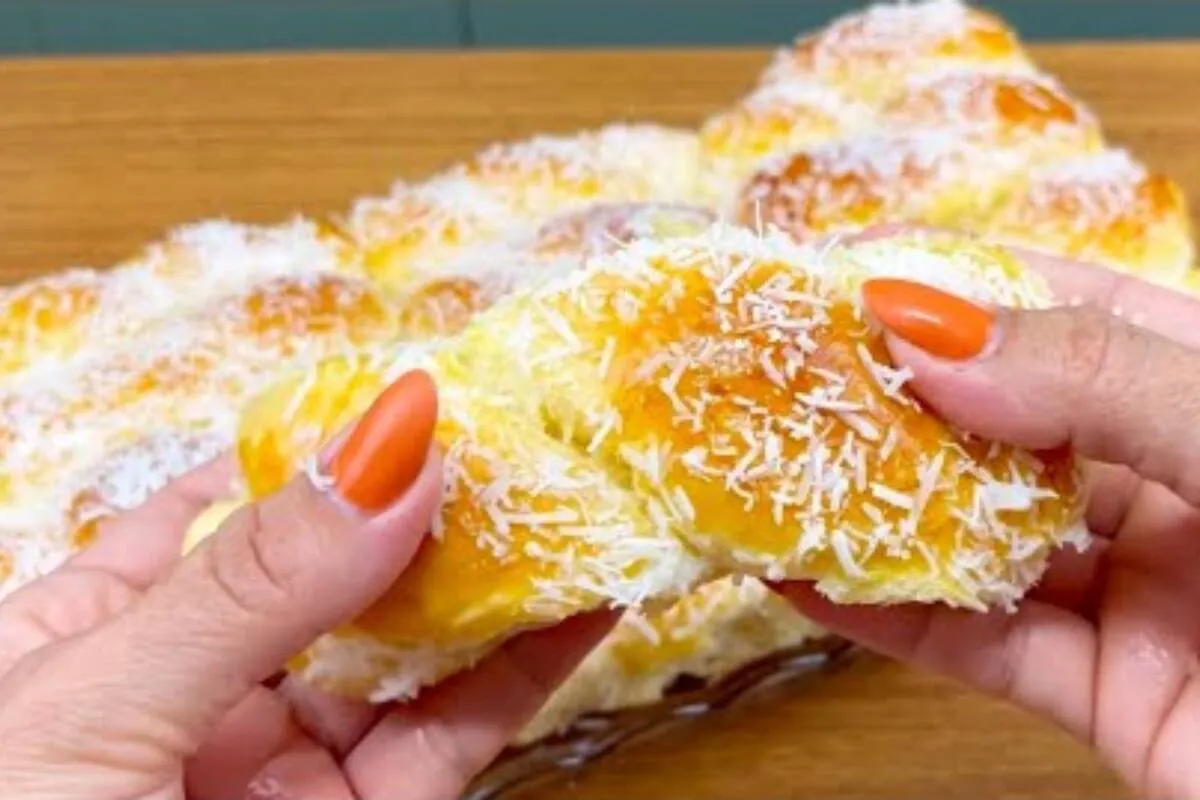 Pãozinho de leite condensado igual ao da padaria: você vai querer fazer toda semana