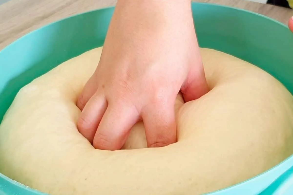 Pãozinho doce delicioso que rende muito: receita fácil e rápida para o seu café da tarde