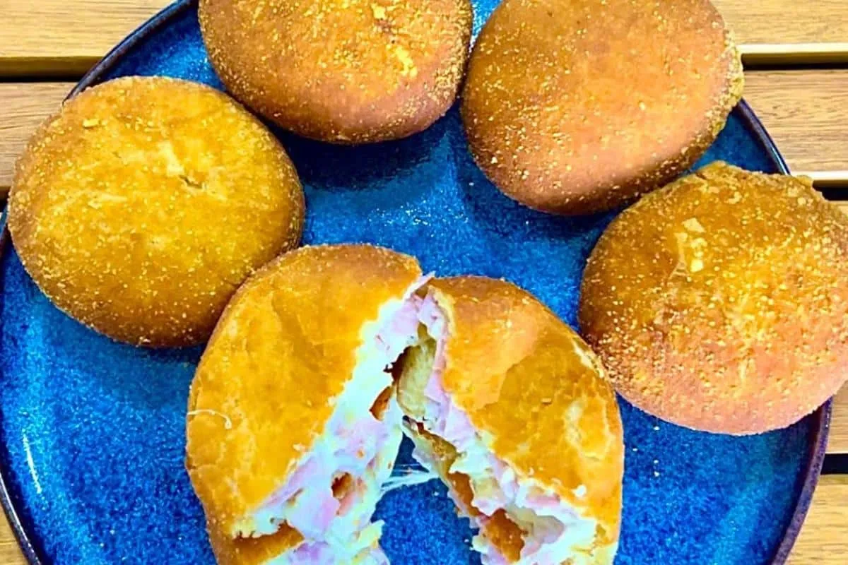 Pãozinho frito recheado diferente de tudo que você já experimentou e fica delicioso