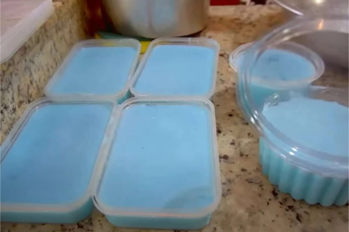 Pasta de brilho caseira que deixa tudo brilhando na sua cozinha em poucos minutos