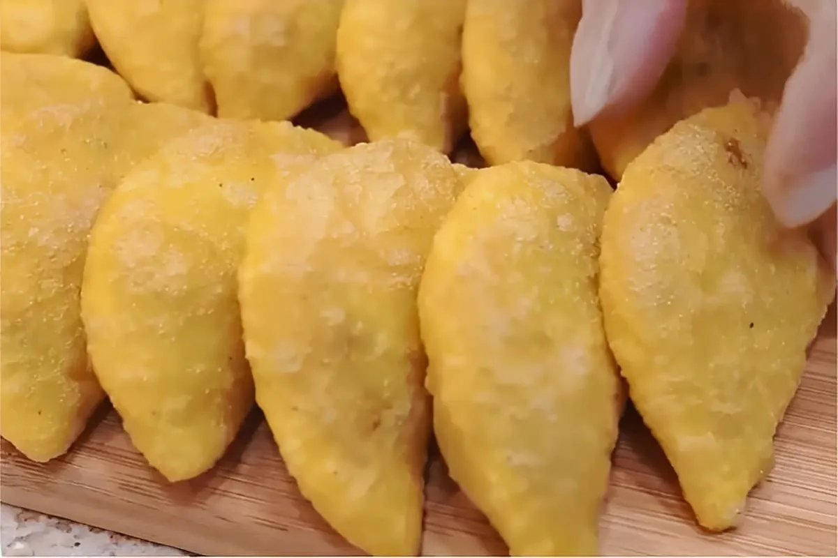 Pastel de fubá uma iguaria brasileira para ser feita na sua casa