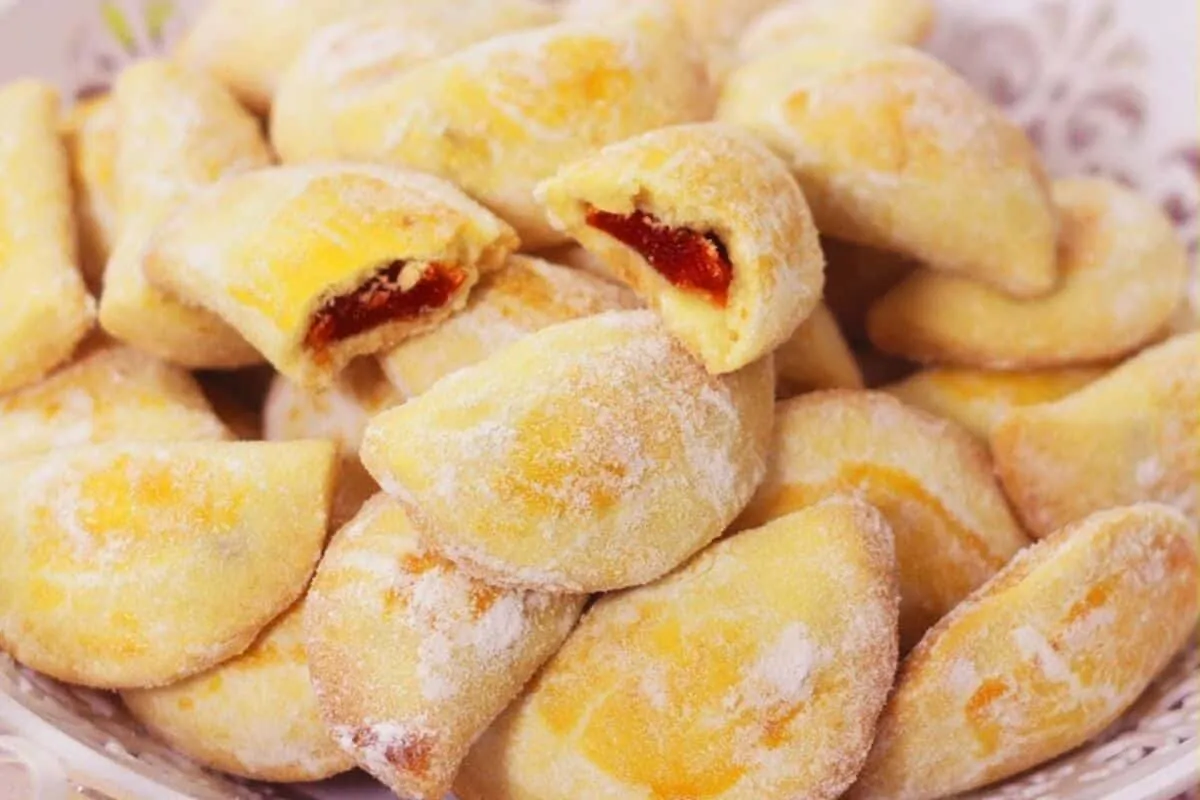 Pastelzinho de goiabada: tão gostoso que dá vontade de não parar de comer