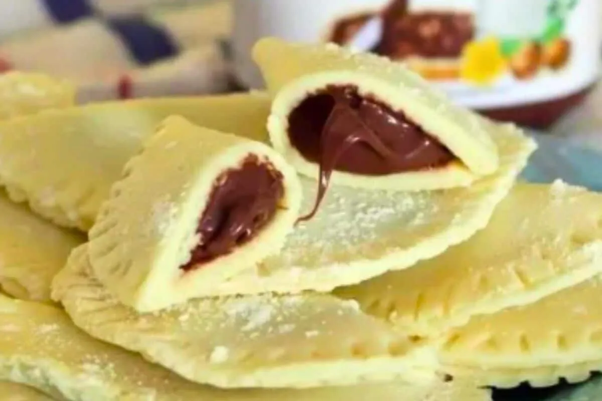 Pastelzinho de leite ninho com Nutella: aprenda a fazer com só 4 ingredientes e venda muito
