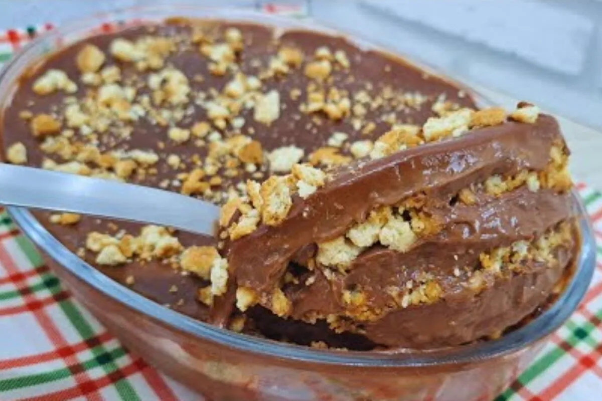Pavê de chocolate bem cremoso e saboroso, para você arrasar na sobremesa da família