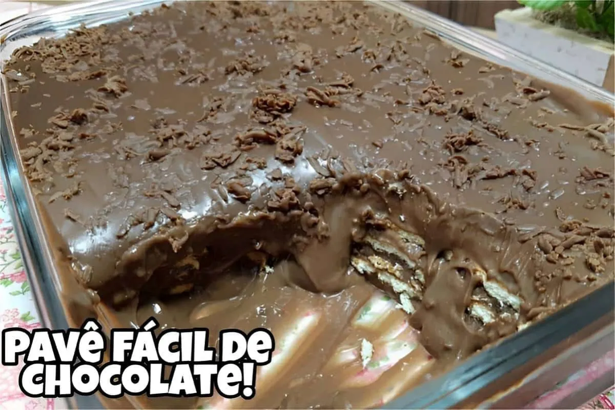 Pavê de chocolate fácil e bem chocolatudo que não pode faltar no seu almoço de natal