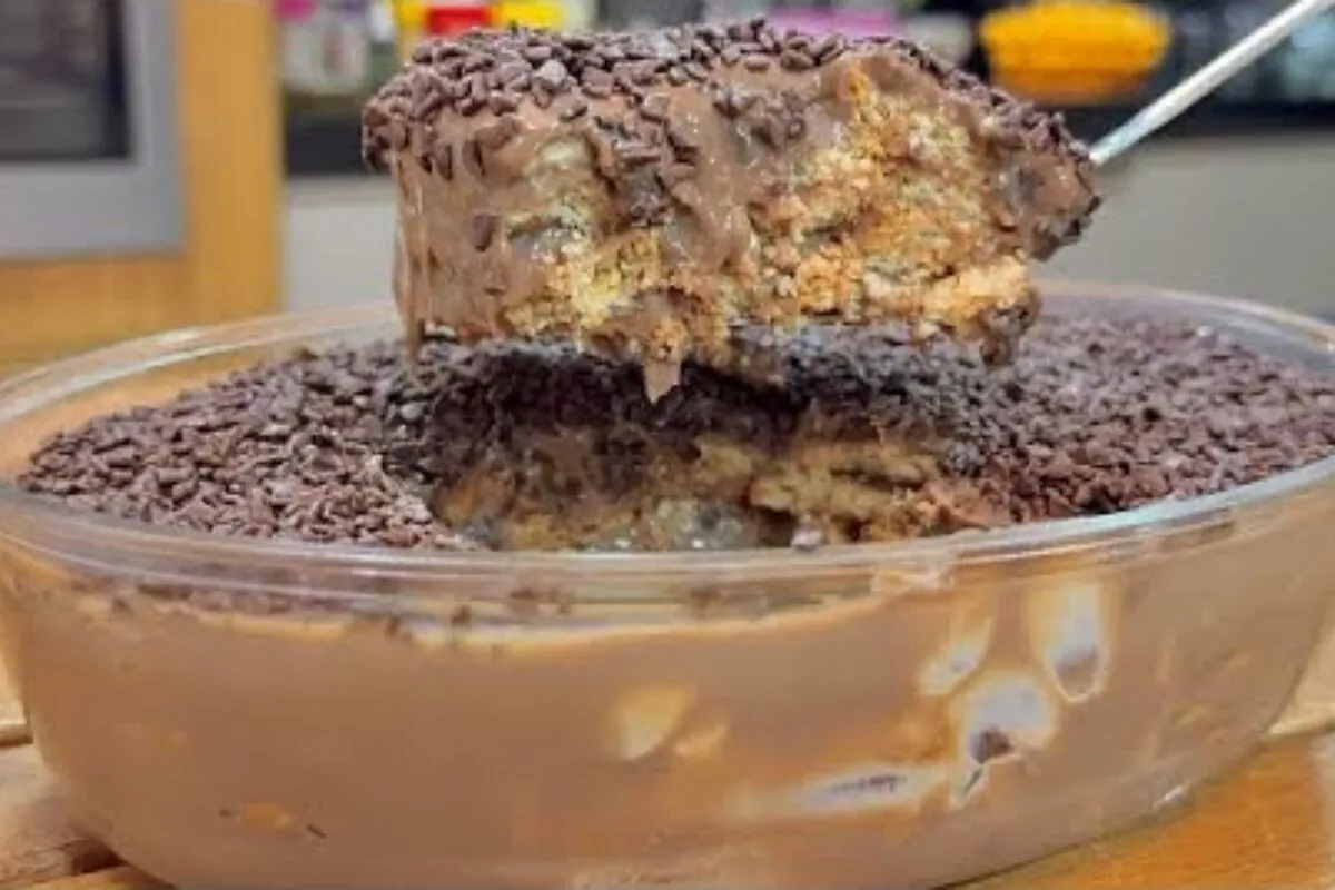 Pavê de chocolate, uma sobremesa clássica e muito cremosa que será um sucesso em sua casa