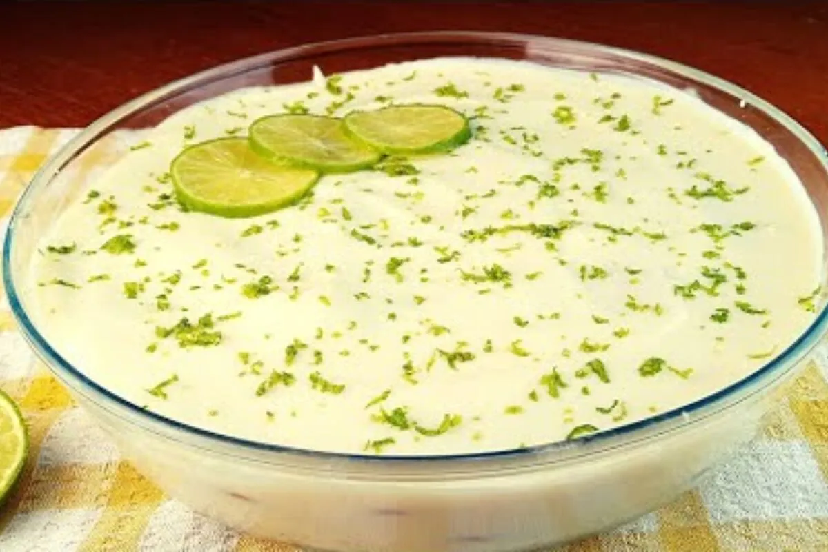 Pavê de limão: a sobremesa de fim de semana totalmente irresistível que combina a cremosidade do doce com o azedinho da fruta de um jeito único