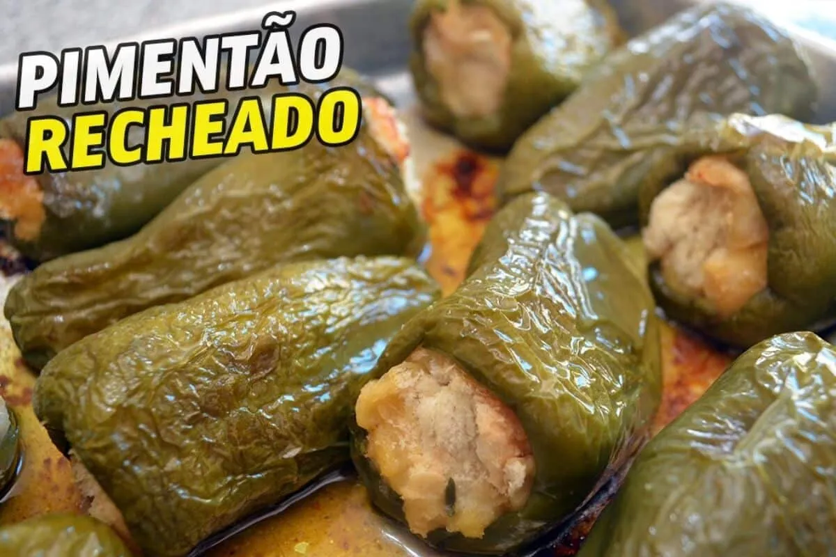Pimentão recheado, uma delícia com carne moída bem temperada, que fica super suculenta