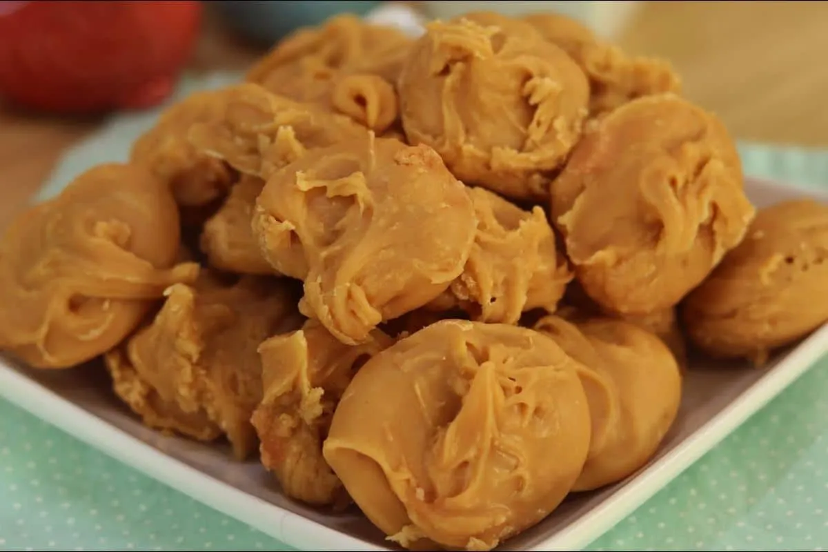 Pingo de leite caseiro que vai só 2 ingredientes que todo mundo tem no armário