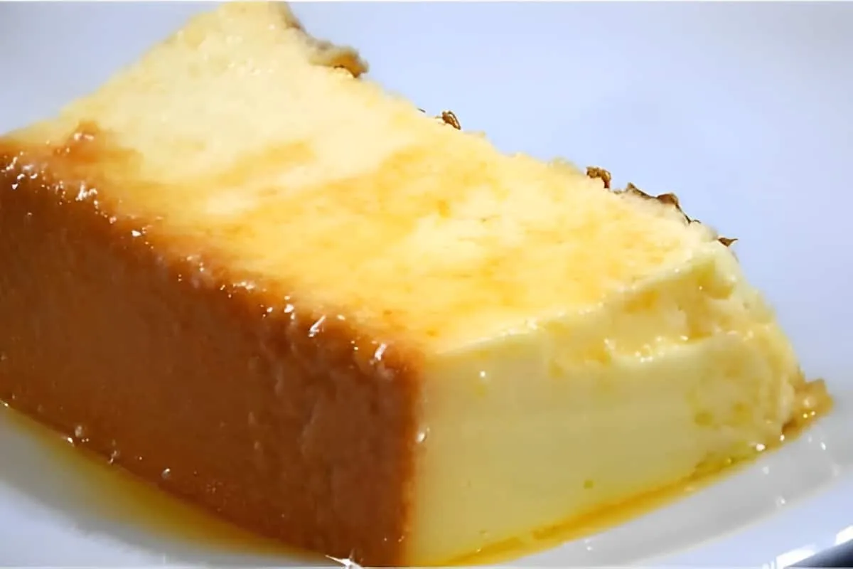 Pudim de abacaxi com calda simples e delicioso uma sobremesa perfeita para qualquer dia