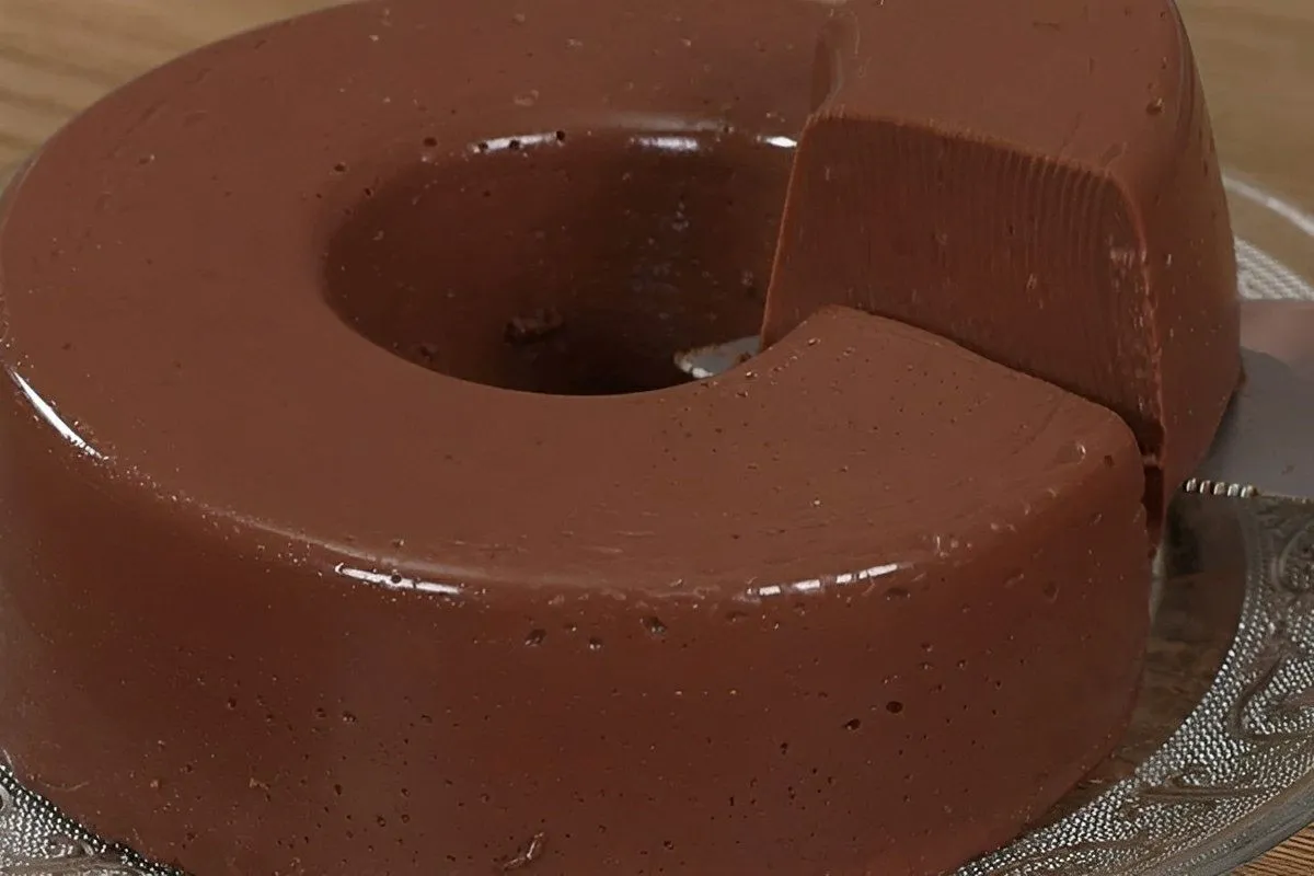 Pudim de chocolate que fica cremoso demais uma maravilha e bem fácil de fazer