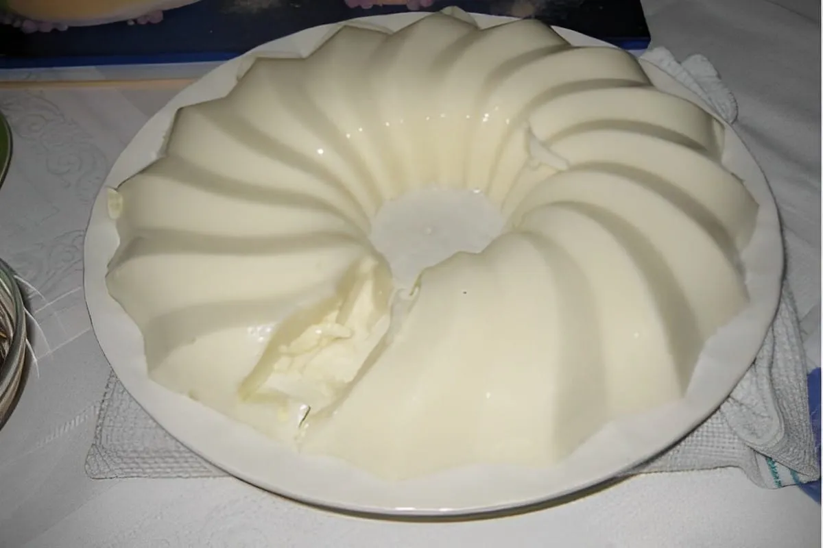 Pudim de coco de geladeira feito com apenas 4 Ingredientes e fica uma delícia