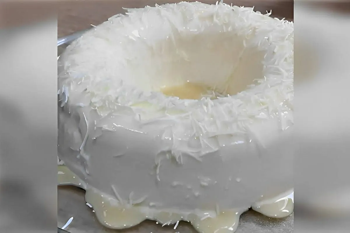 Pudim de coco fácil e rápido basta bater os ingredientes no liquidificador e colocar na geladeira