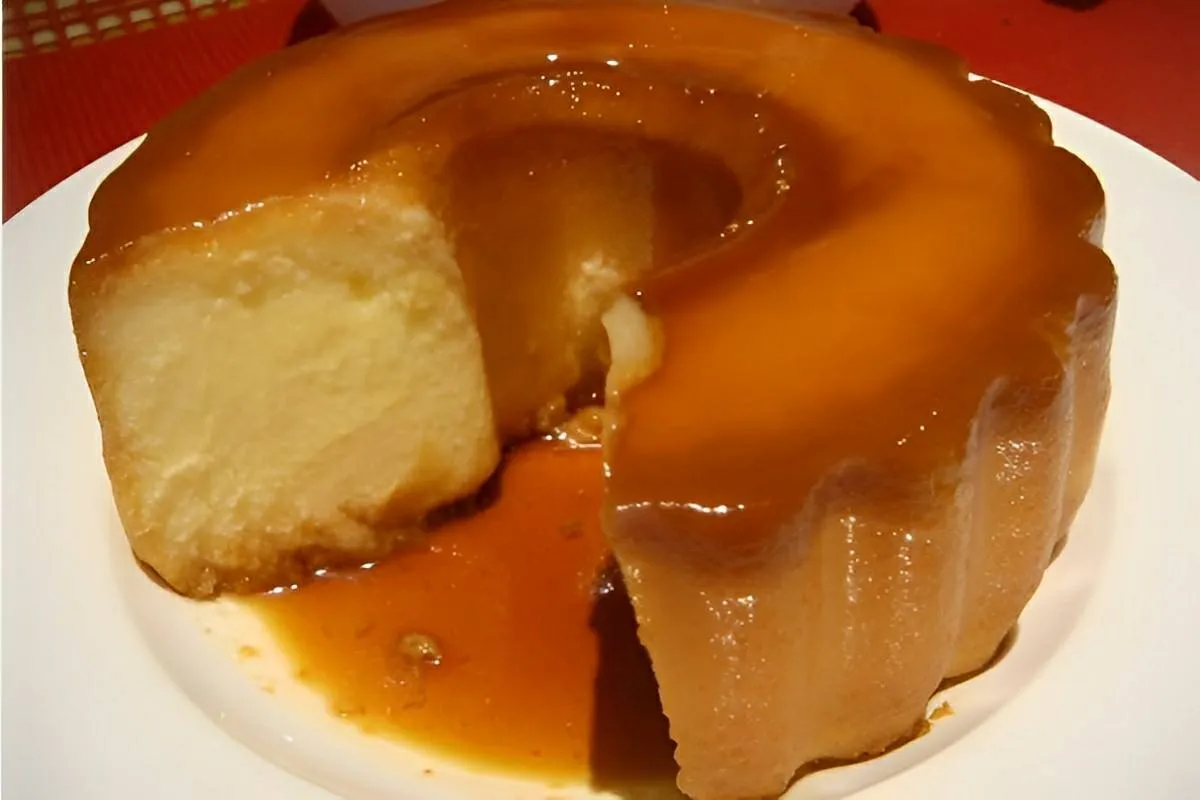 Pudim de creme de leite simples e delicioso a sobremesa perfeita para toda a família