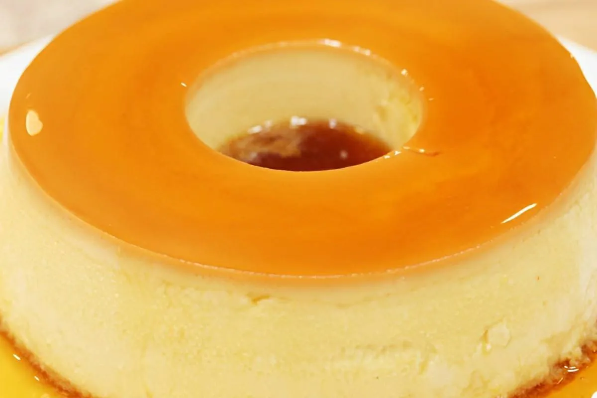 Pudim de creme de leite uma sobremesa que derrete na boca e é muito fácil de preparar