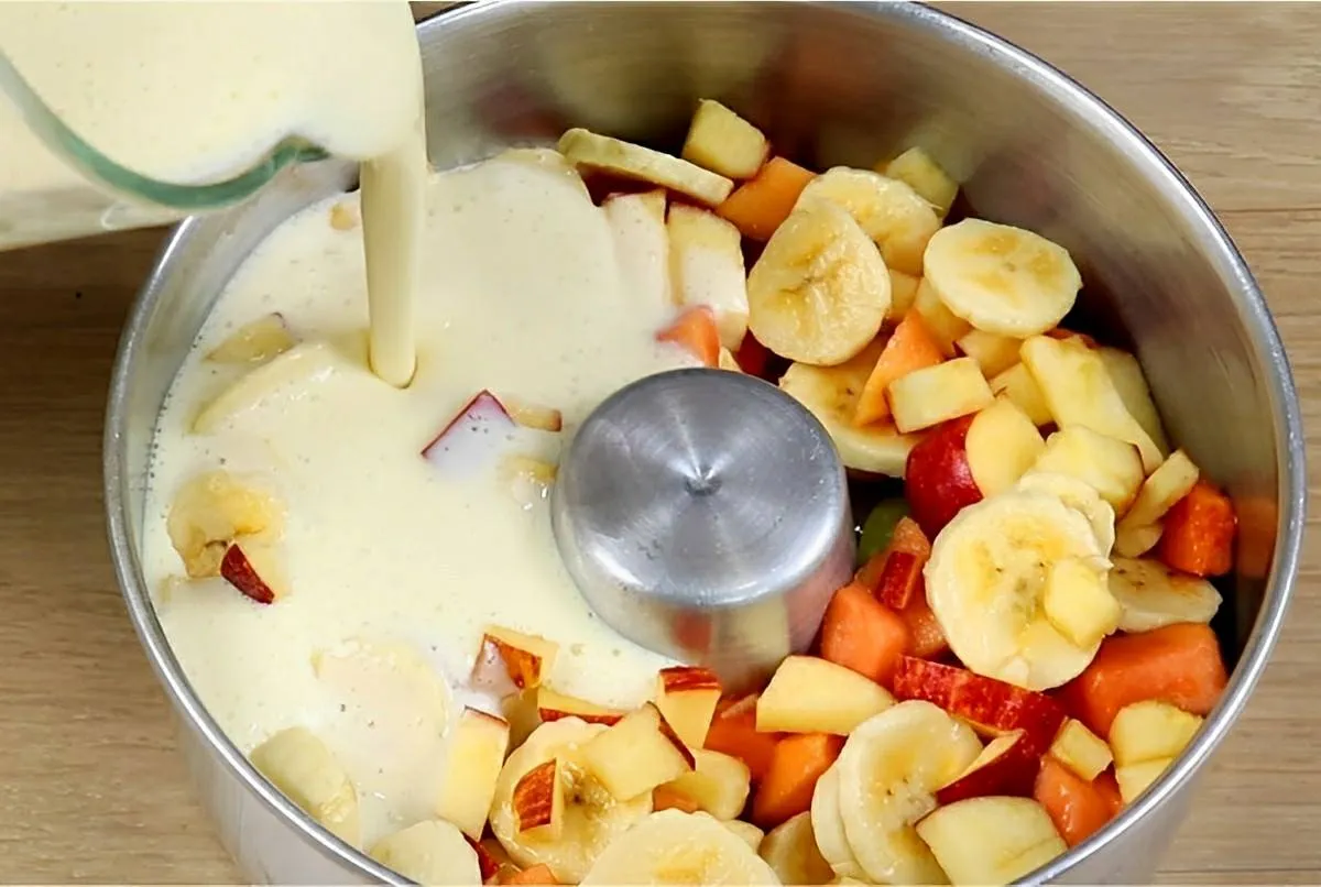 Pudim de frutas de geladeira uma maneira deliciosa de fazer as crianças comerem frutas