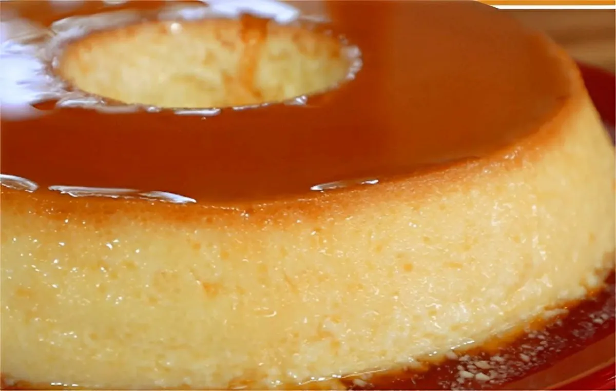 Pudim de leite condensado tradicional da vovó uma sobremesa deliciosa para todos os dias