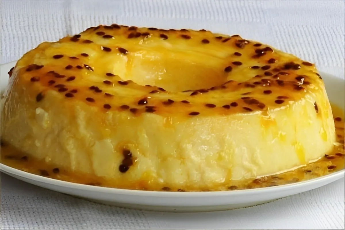 Pudim de maracujá com calda deliciosa uma sobremesa perfeita para seu fim de ano