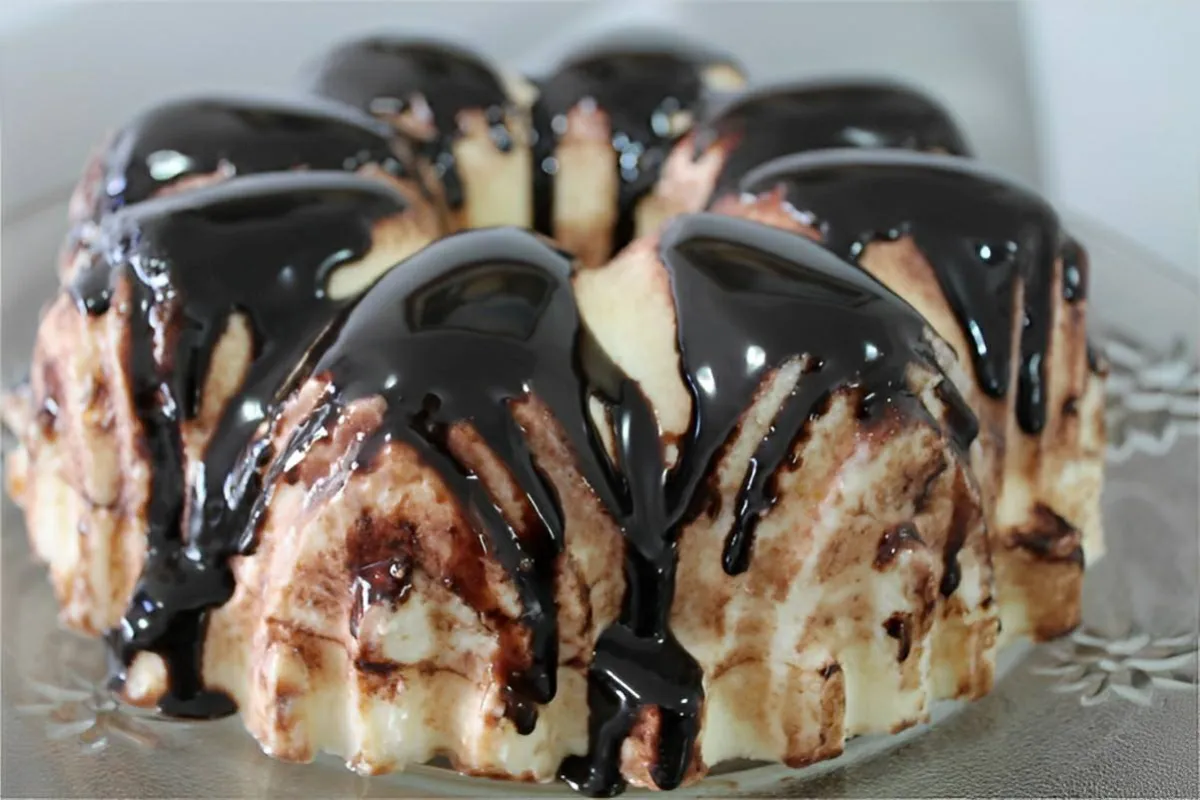Pudim de sonho de valsa com calda de chocolate diferente faça e surpreenda a todos