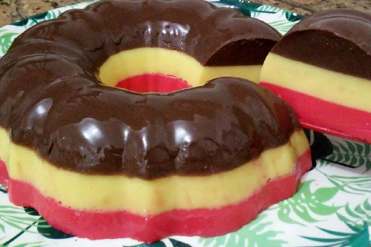 Pudim napolitano que não precisa de forno nem vai ovo na receita