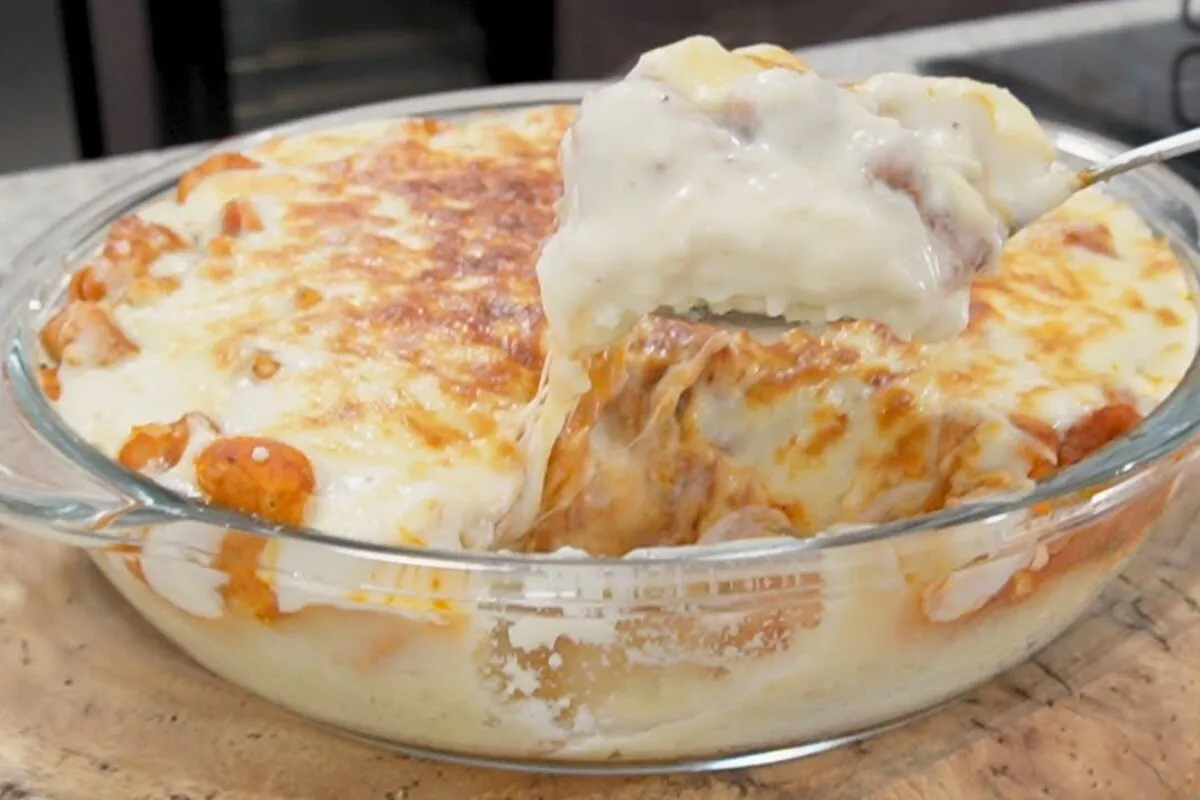 Que tal arrasar na hora do almoço com esse frango cremoso com batata maravilhoso