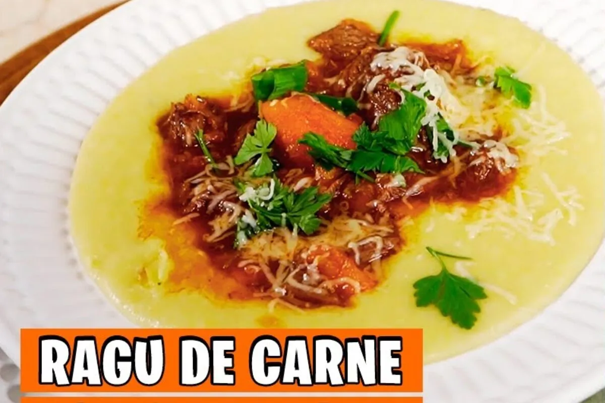 Que tal um jantar quentinho e delicioso com esse ragu de carne com polenta fácil e rápido de fazer