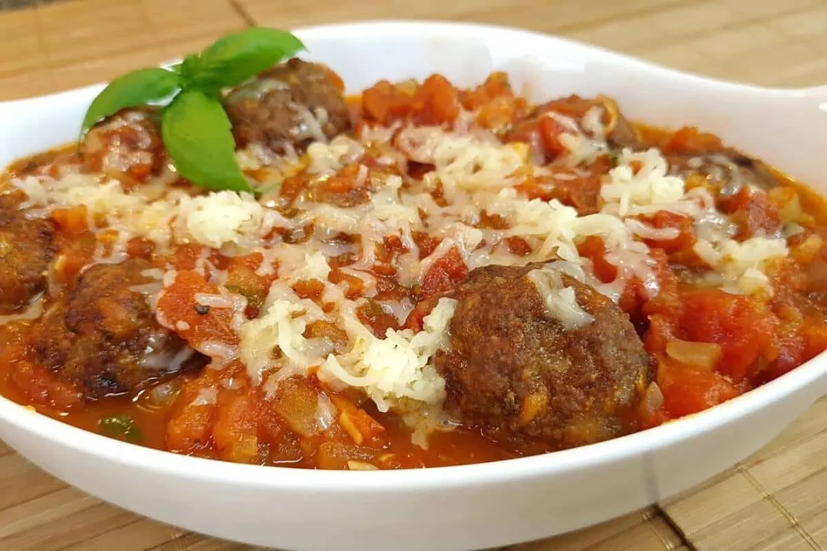 Receita de almôndegas suculentas para servir no almoço de dia das mães