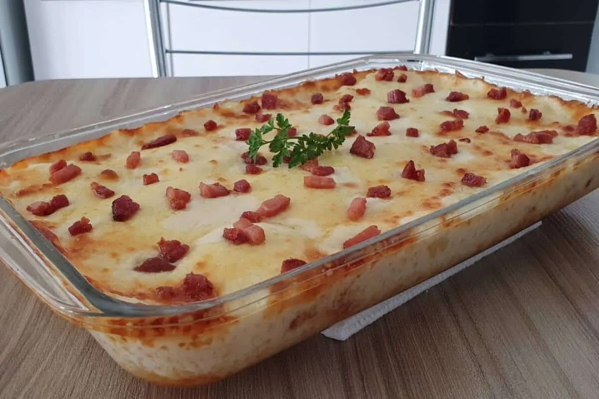 Receita de batata gratinada para ser o prato principal do seu almoço de dia das mães