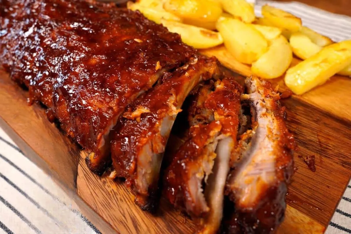 Receita de costelinha com molho barbecue caseiro que fica divina