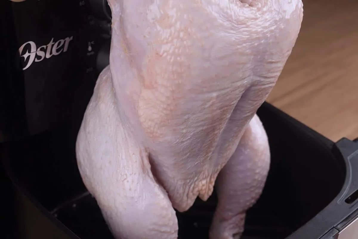 Receita de frango assado que fica igual ao que você compra aos domingos na padaria