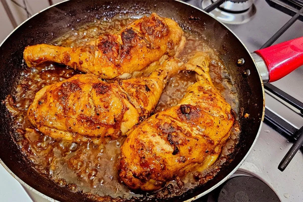 Receita de frango com molho especial: você não vai querer comer frango de outro jeito