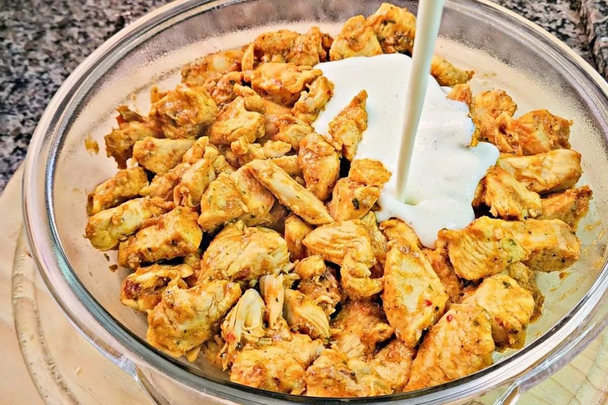 Receita de frango fácil e rápida que deixa a casa cheirosa e conquista até os vizinhos