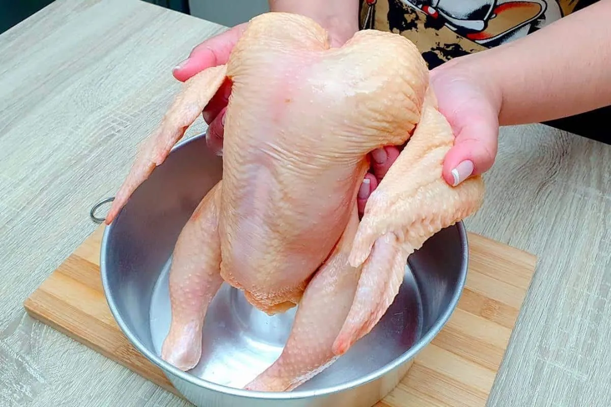 Receita de frango no forno que você vai achar sensacional para o seu almoço