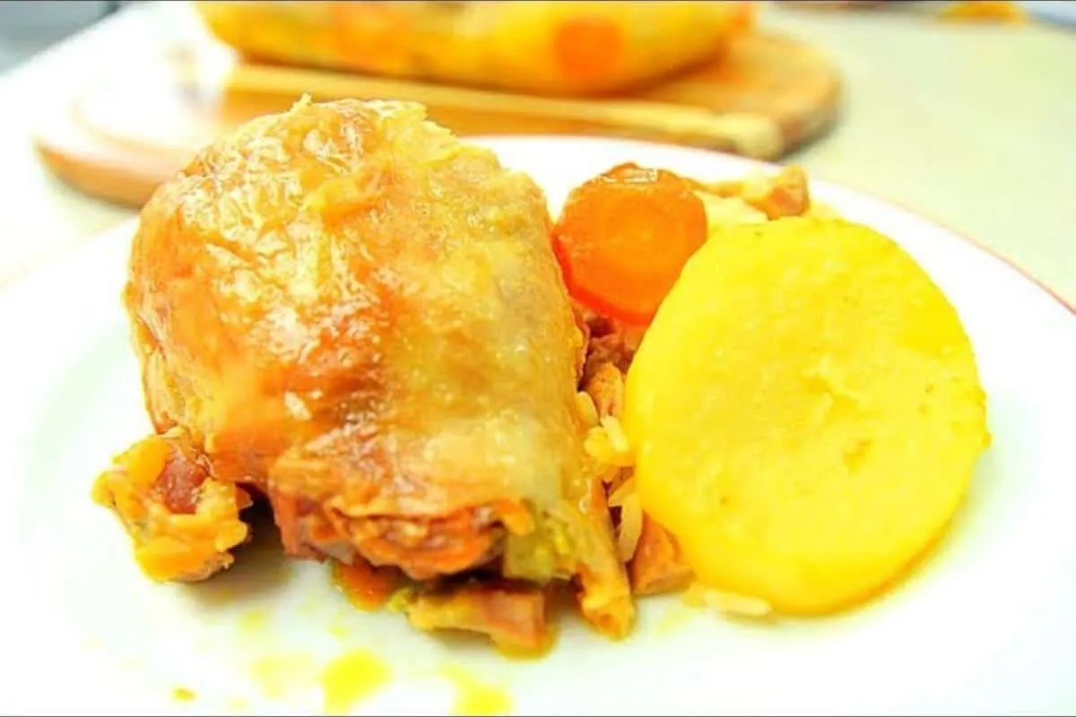 Receita de frango recheado de natal tão gostoso que parece prato de restaurante