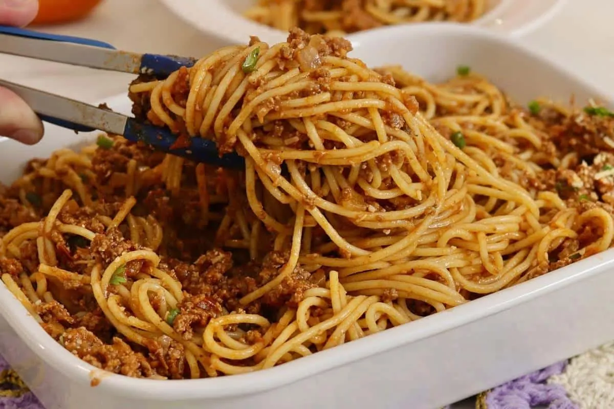 Receita de macarronada à bolonhesa que aprendi com um dono de restaurante italiano