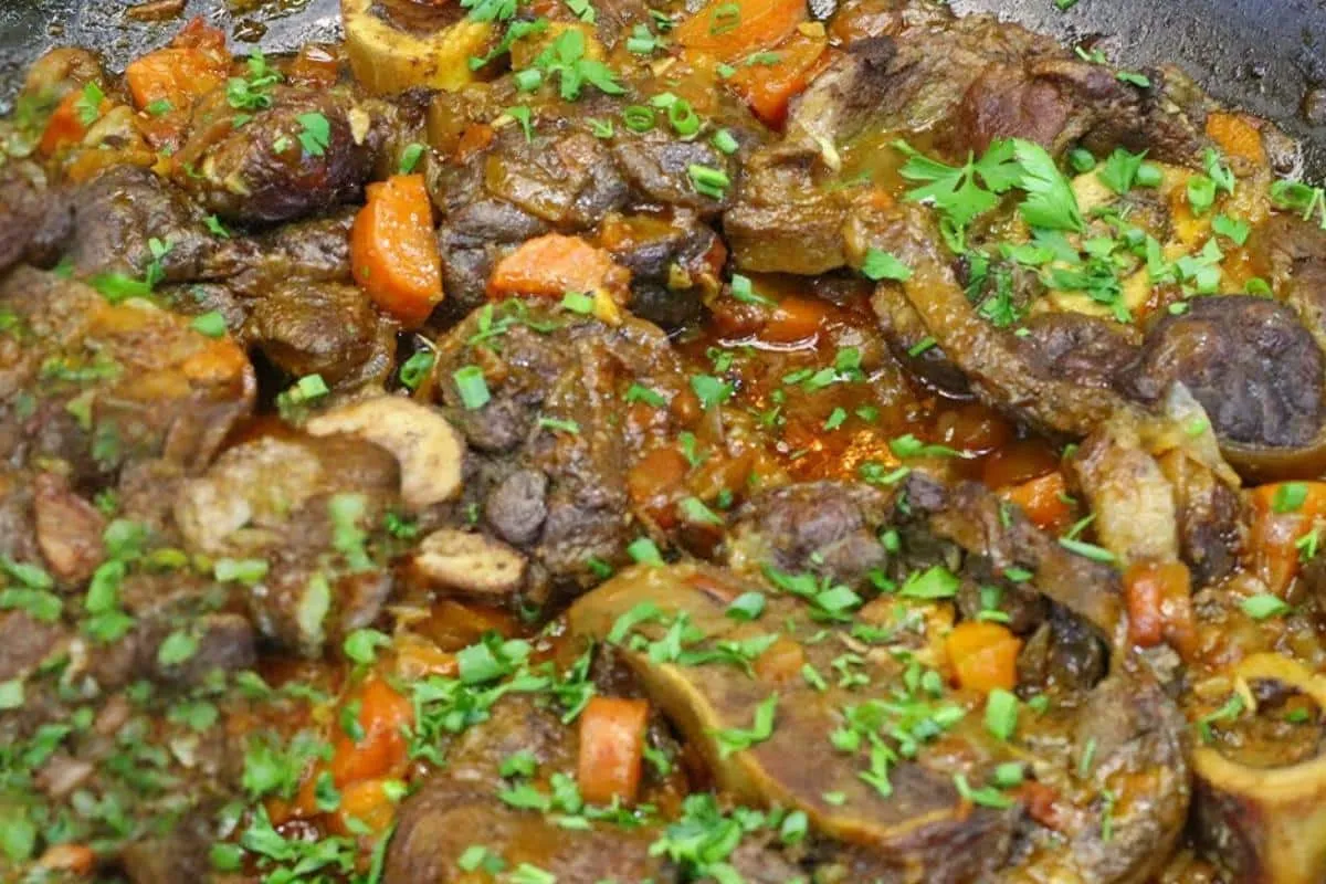 Receita de ossobuco com polenta super saborosa para o jantar da sua família