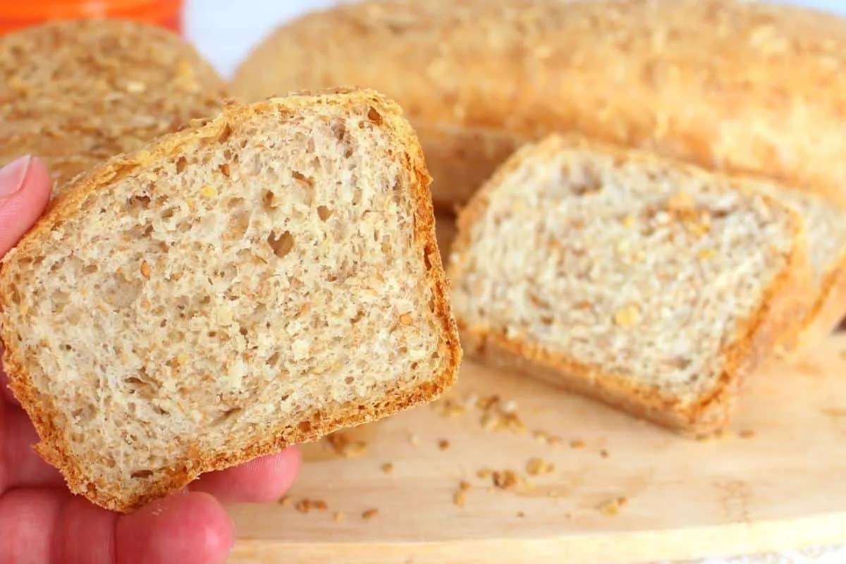 Receita de pão integral fofinho e gostoso para comer na hora do café
