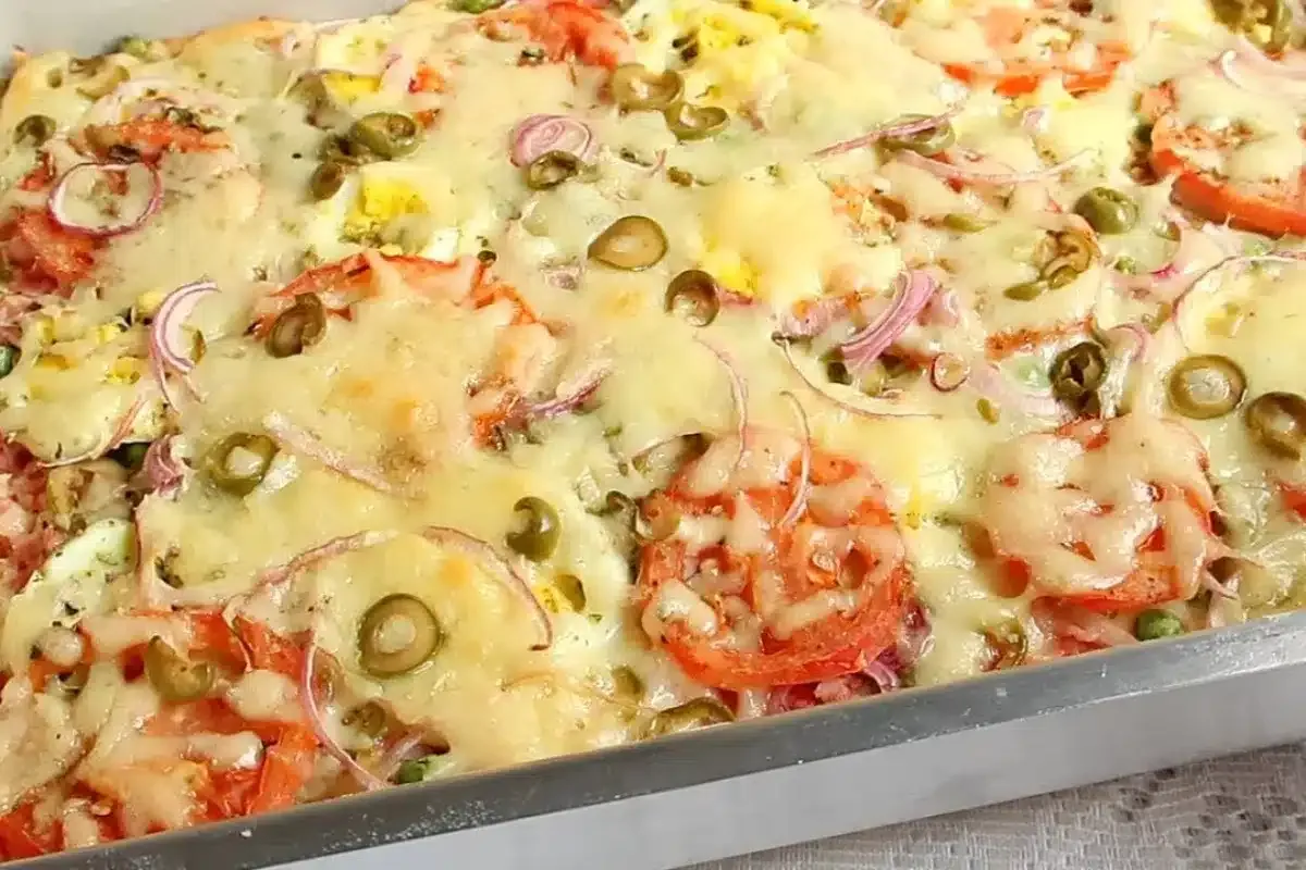 Receita de torta portuguesa completa e muito recheada, perfeita para reunir a família no fim de semana