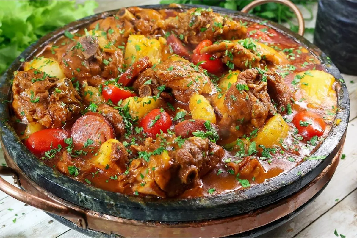 Receita mineira de frango atolado que vai ser a mais querida do teu natal