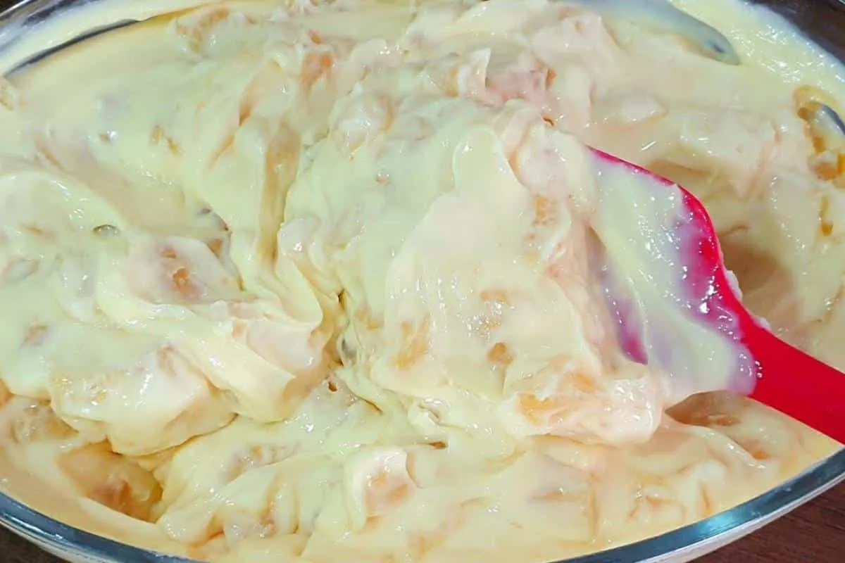 Recheio de abacaxi para bolos perfeito, doce e cremoso no ponto certo