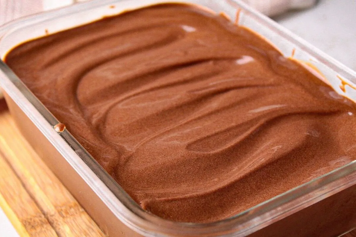Recheio de chocolate fácil para você preparar bolos e doces incríveis neste fim de ano